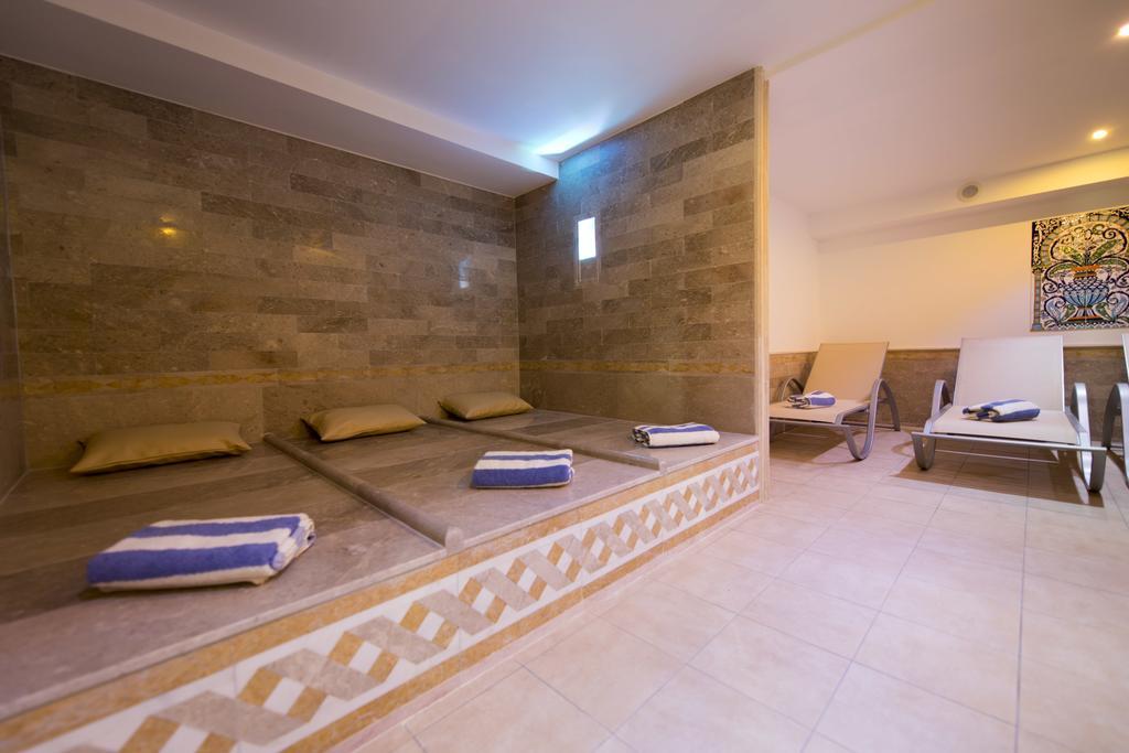 Alexain Hotel Restaurant & Wellness - Colmar Ouest 特鲁瓦埃皮 外观 照片
