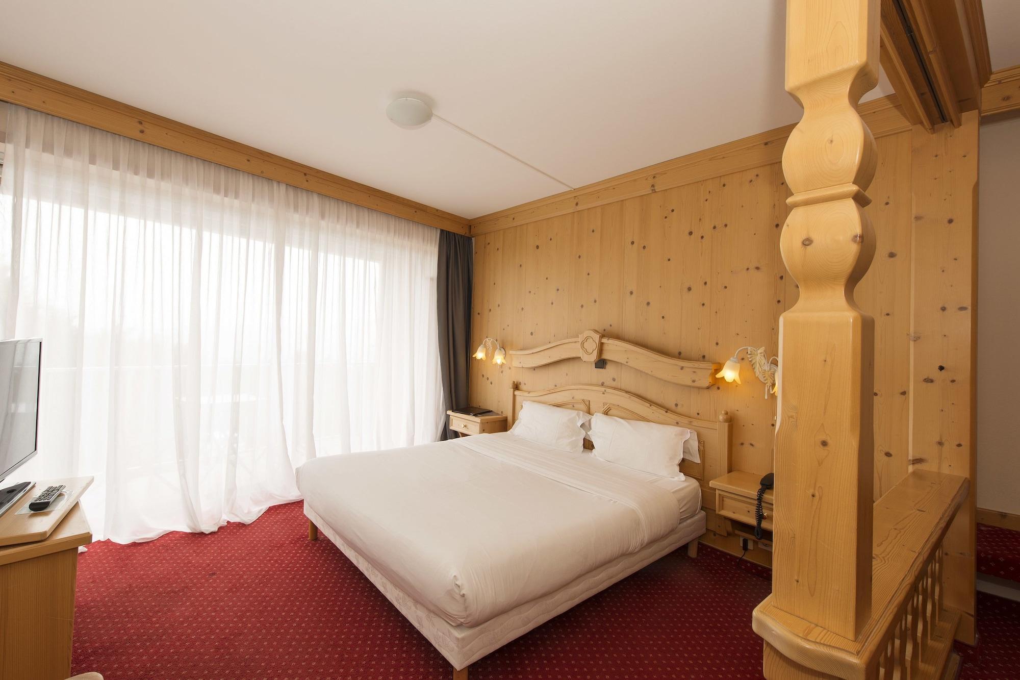 Alexain Hotel Restaurant & Wellness - Colmar Ouest 特鲁瓦埃皮 外观 照片
