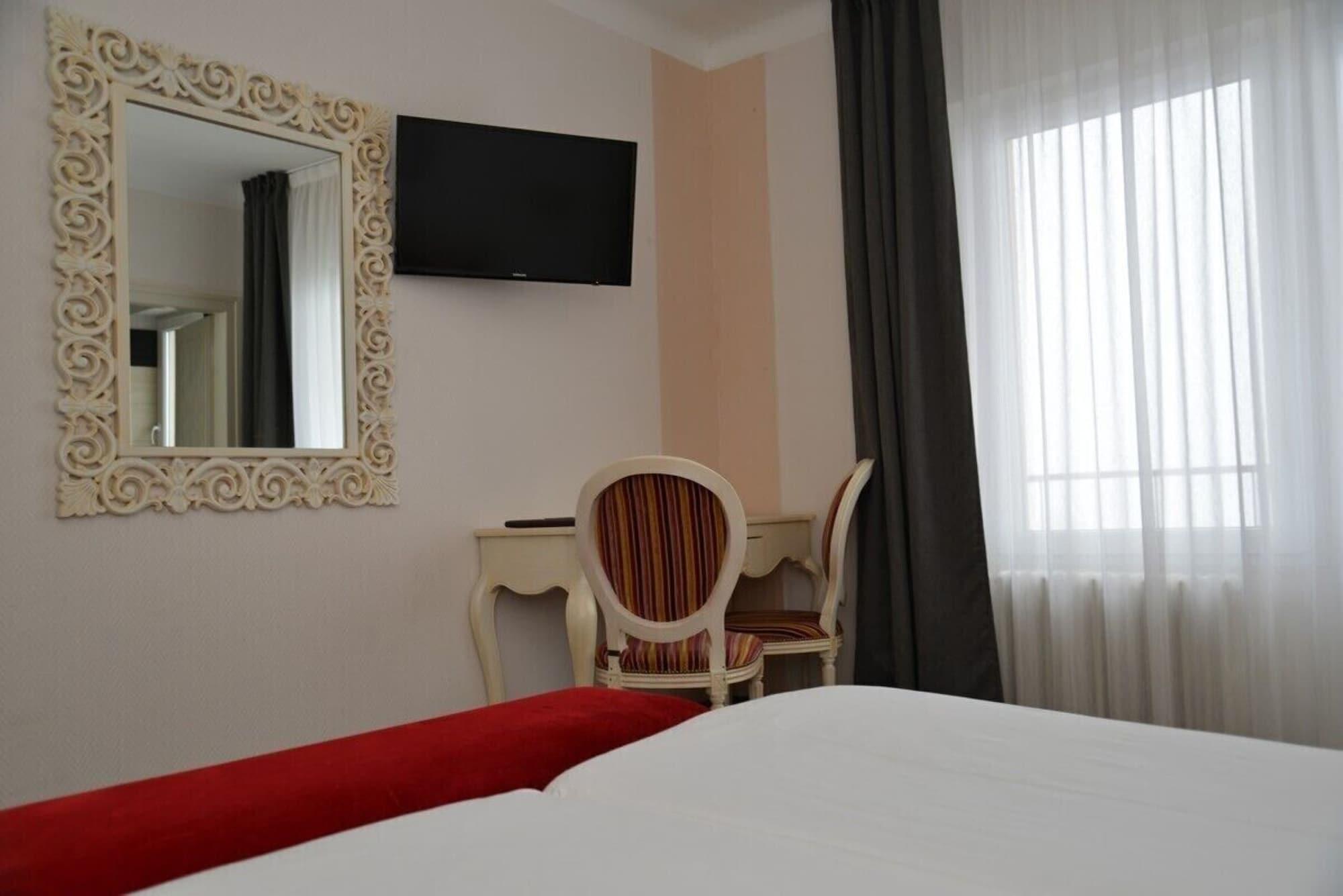 Alexain Hotel Restaurant & Wellness - Colmar Ouest 特鲁瓦埃皮 外观 照片