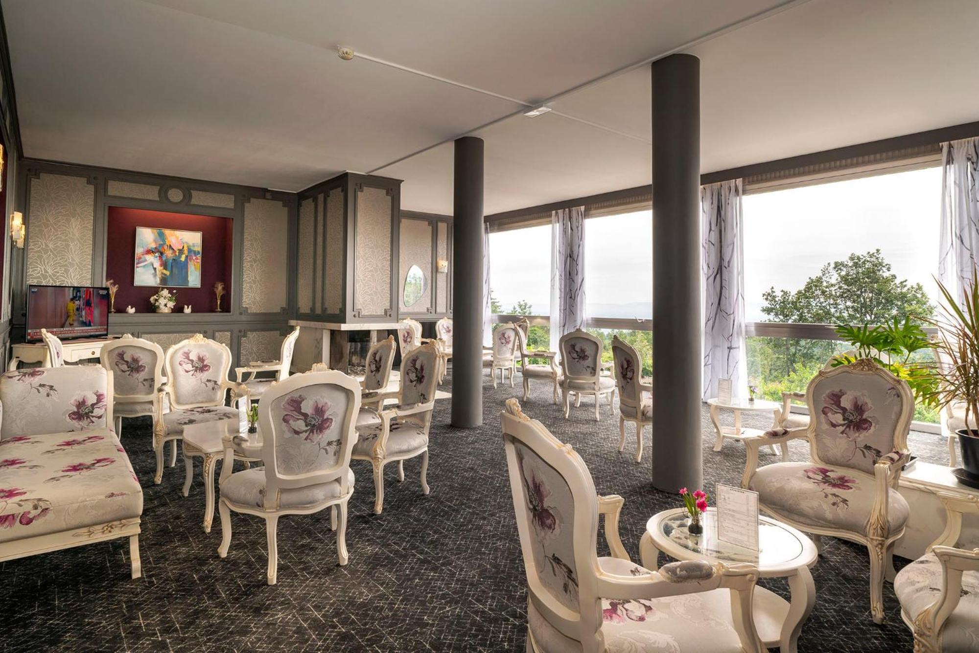 Alexain Hotel Restaurant & Wellness - Colmar Ouest 特鲁瓦埃皮 外观 照片